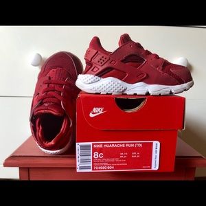 Toddler - NIKE Huarache size 8